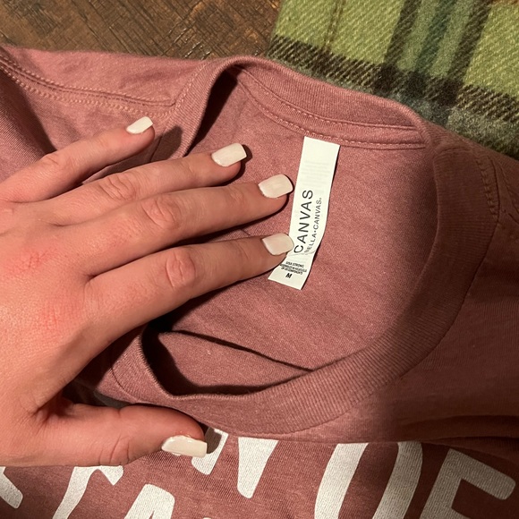 Queen of the Camper T-Shirt - Picture 3 of 3